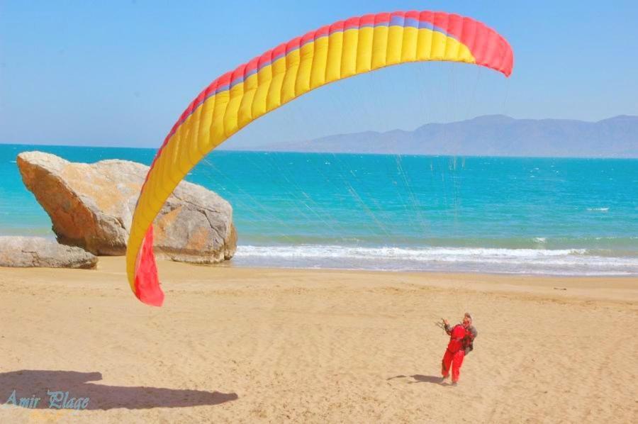 Hotel Amir Plage 알호세이마 외부 사진